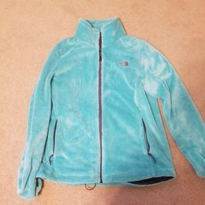 blue north face fuzzy jacket